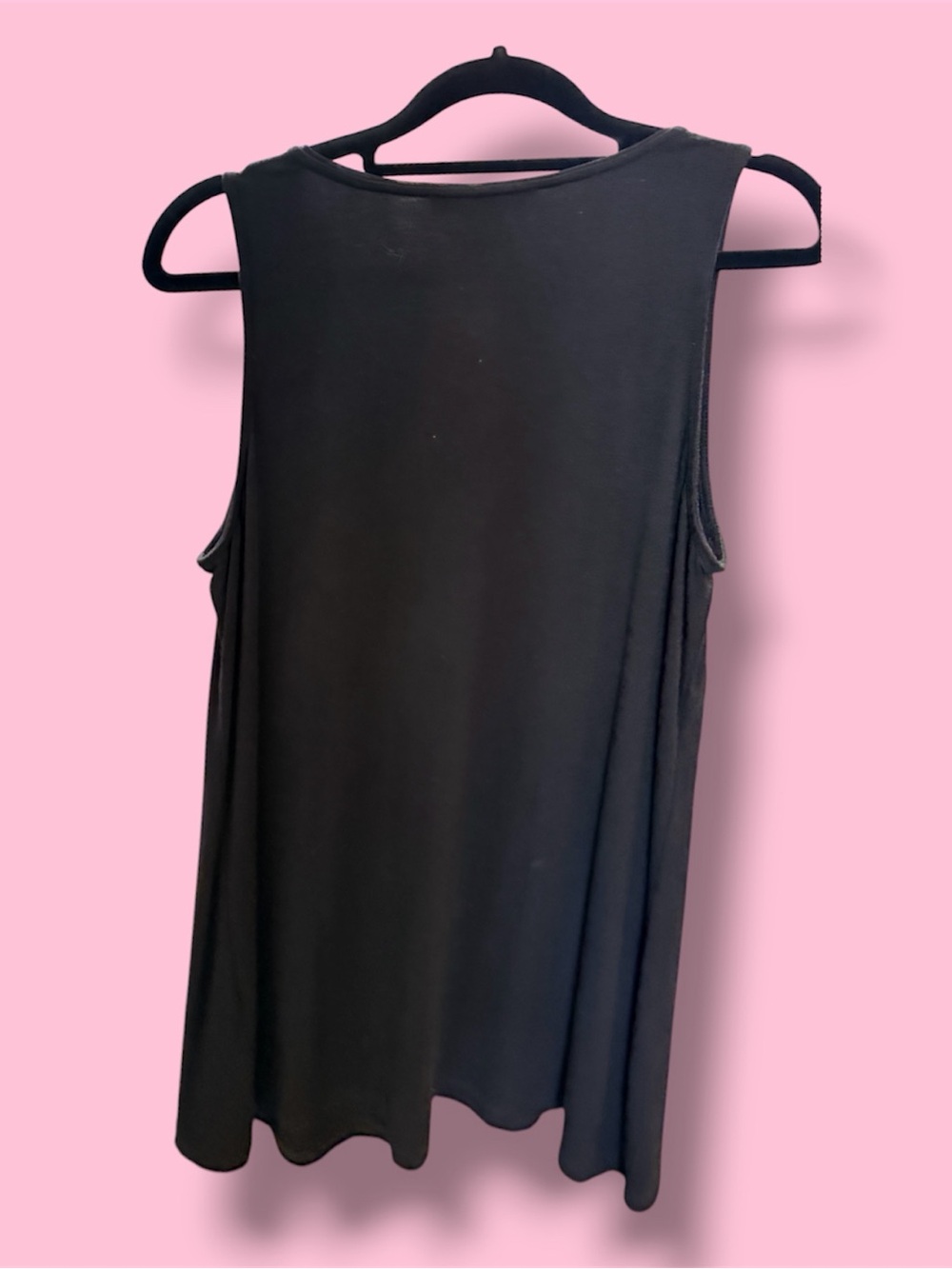 White House Black Market Black Sleeveless V-Neck Tank with Silver Trim #39 - Picture 2 of 3